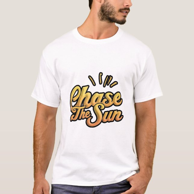 Camiseta Chase O Sol - Tea De Aventura De Verão Retrospecti (Frente)