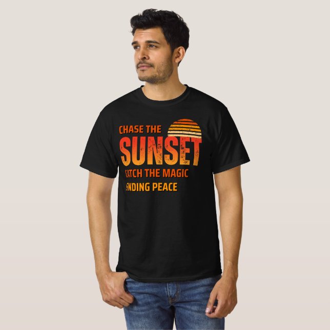 Camiseta Chase The Sunset (Frente Completa)