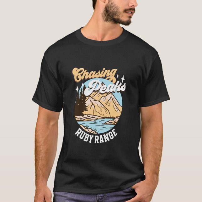 Camiseta Chasing Peaks - Ruby Range (Frente)