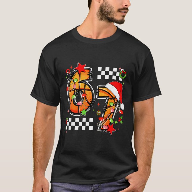 Camiseta Checkered 67 Basketball Santa Hat Christmas Six Se (Frente)