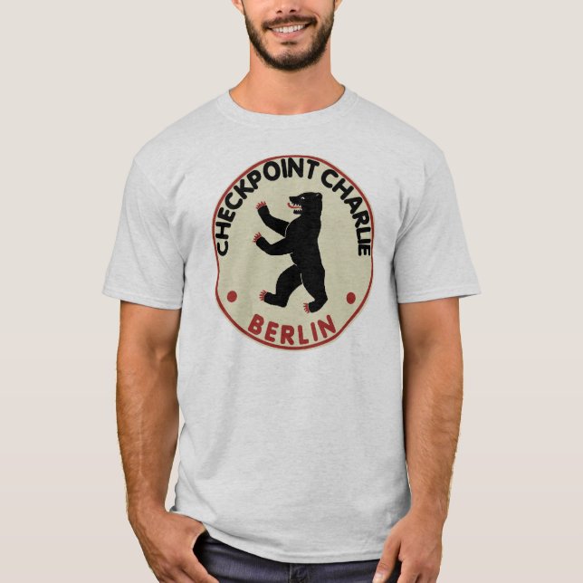 Camiseta Checkpoint Charlie Berlim (Frente)