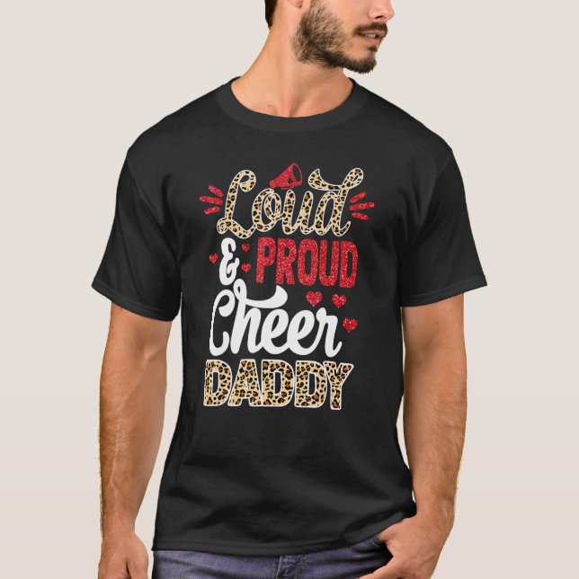 Camiseta Cheer Daddy Biggest Fan Leopard Print And Pom Pom (Frente)