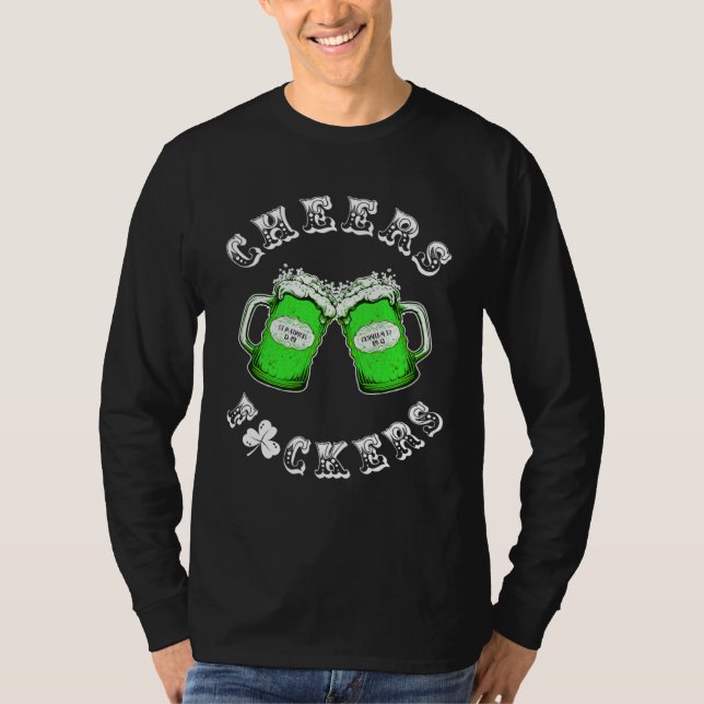 Camiseta Cheers F ckers St Patricks Day Beer Drinking Mugs  (Frente)