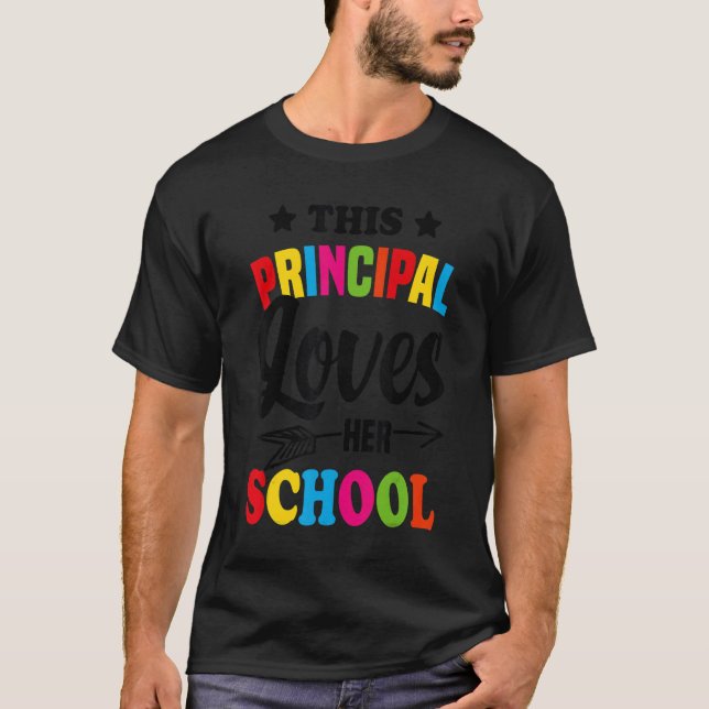 Camiseta Chefe Este Diretor Adora A Cabeça De Escola (Frente)
