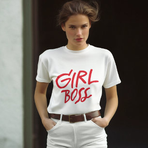 Camiseta Chefe Menina Tipografia Vermelha Negrita Feminina