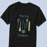 Camiseta Chefe Personalizado<br><div class="desc">Design de chefe divertido com utensílios de cozinha vintage para seu chef,  cozinheiro ou especialista em grelhas favoritos. Altere o nome e o texto para personalizar.</div>