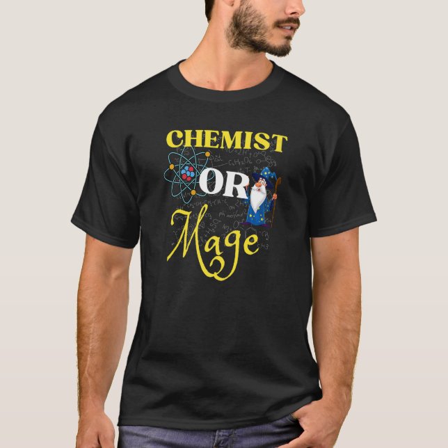 Camiseta Chemistry Teacher Or Mage Alchemy or Magic Teacher (Frente)