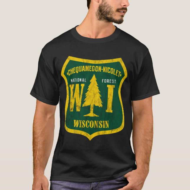 Camiseta Chequamegon Nicolet National Forest Shield Look (Frente)