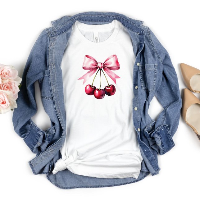 Camiseta Cherries Pink Arco Coquette Aestética Girly Preppy (Cherries Pink Bow Coquette Aesthetic, Trendy Preppy T-shirt for her)