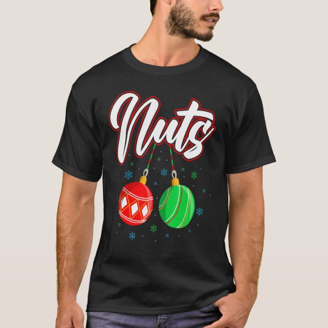 Camiseta Chest Nuts Christmas Funny Matching Couple Chestnu (Frente)