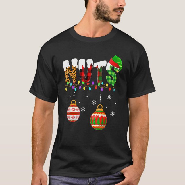 Camiseta Chest Nuts Christmas     Matching Couple Chestnuts (Frente)