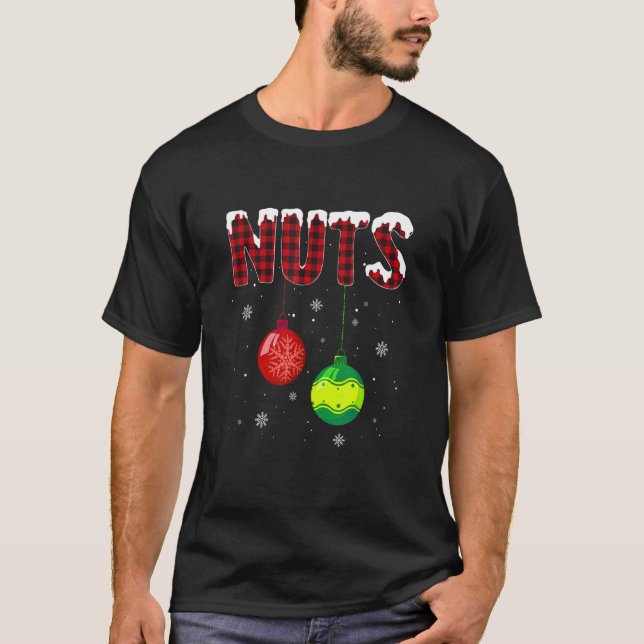Camiseta Chest Nuts Matching Chestnuts  Christmas Couples N (Frente)