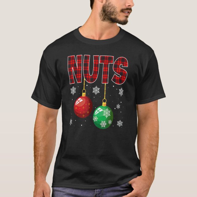 Camiseta Chest Nuts Matching Chestnuts Christmas Couples Nu (Frente)