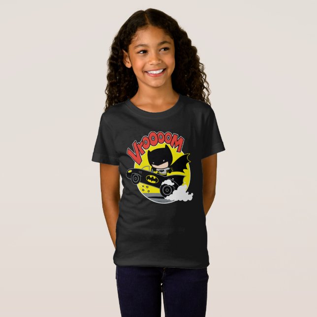 Camiseta Chibi Batman No Batmobile (Frente Completa)