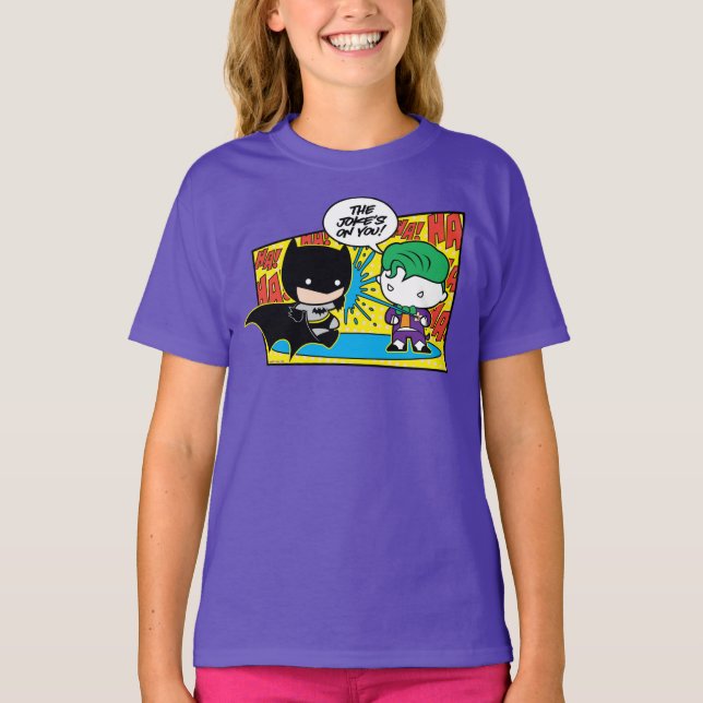 Camiseta Chibi Joker Pranking Chibi Batman (Frente)