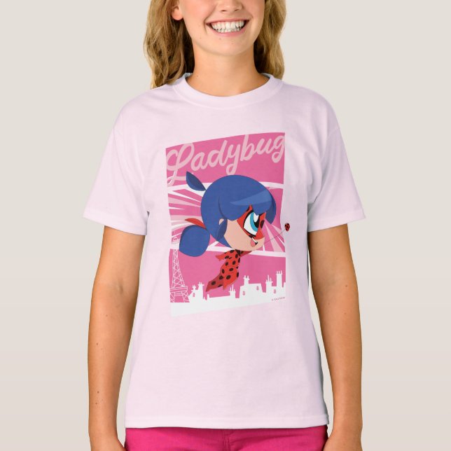 Camiseta Chibi Ladybug em Paris (Frente)