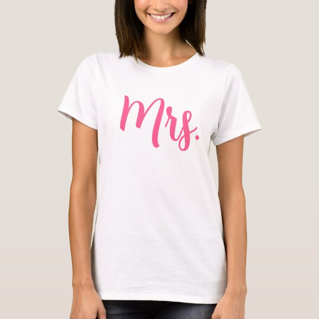 Camiseta Chic Sra. T-Shirt em Script Moderno Rosa (Frente)