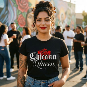 Camiseta Chicana Rainha Rosa Vermelha