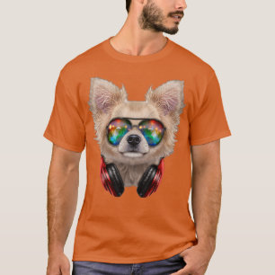 Camiseta Chihuahua Dog como DJ vestindo o Espaço