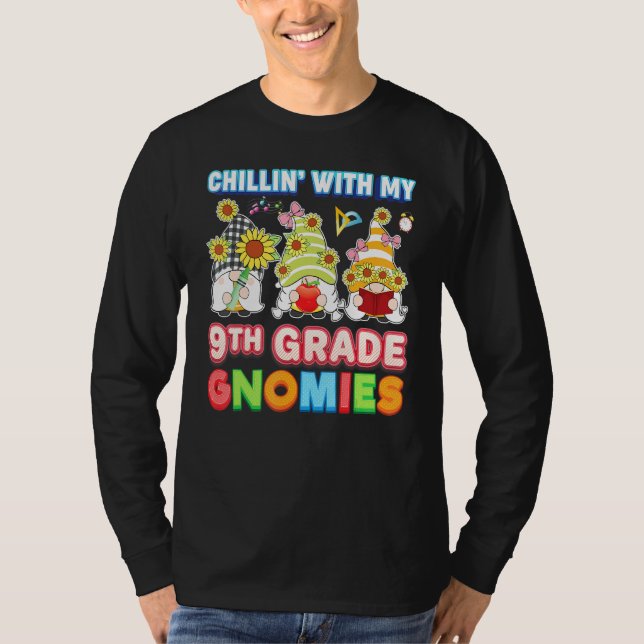 Camiseta Chillin Com Meu 9º Grau Gnomies Nono Professor Ki (Frente)