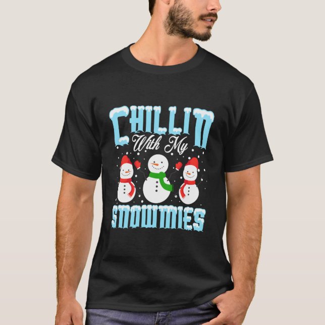Camiseta Chillin Com Meus Amigos de Neve (Frente)