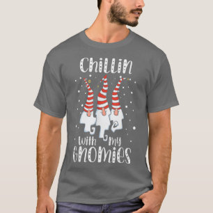 Camiseta Chillin With My Gnomies Christmas Day Garden Gnome