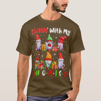 Camiseta Chilling With My Gnomies Cute Si Gnomos Xmas Light