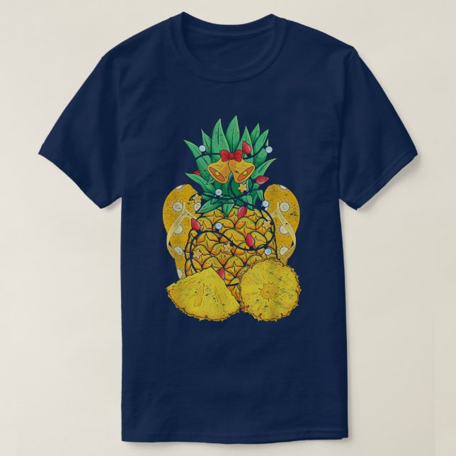 Camiseta Chinelos Tropicais Pineapple Xmas Luzes de Natal (Frente do Design)