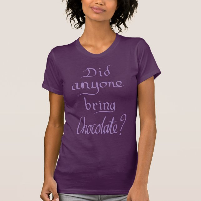 Camiseta Chocolate Engraçado Manuscrito Citação Humor Roxo (Frente)