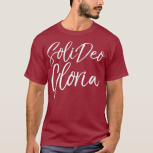 Camiseta Christian dizendo glória a Deus ao longo do latim