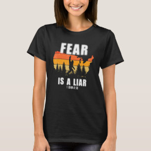 Camiseta Christian Roupa é perfeito para homens mulheres qu