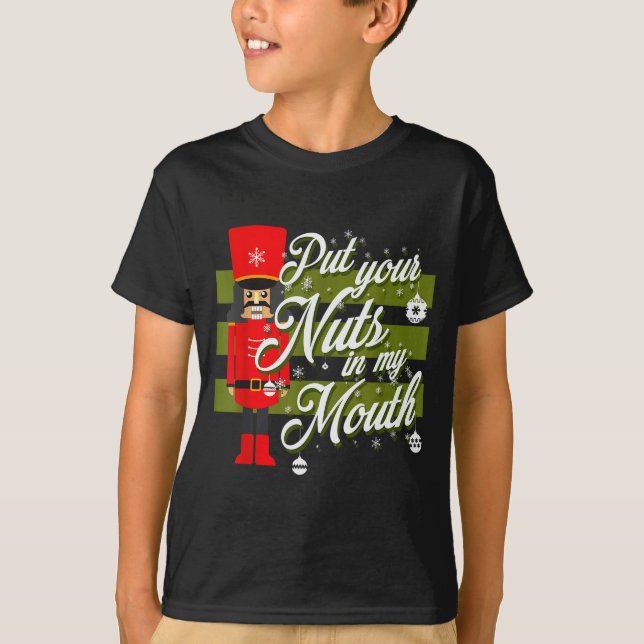 Camiseta Christmas 2021 Put Your Nuts In My Mouth  (Frente)