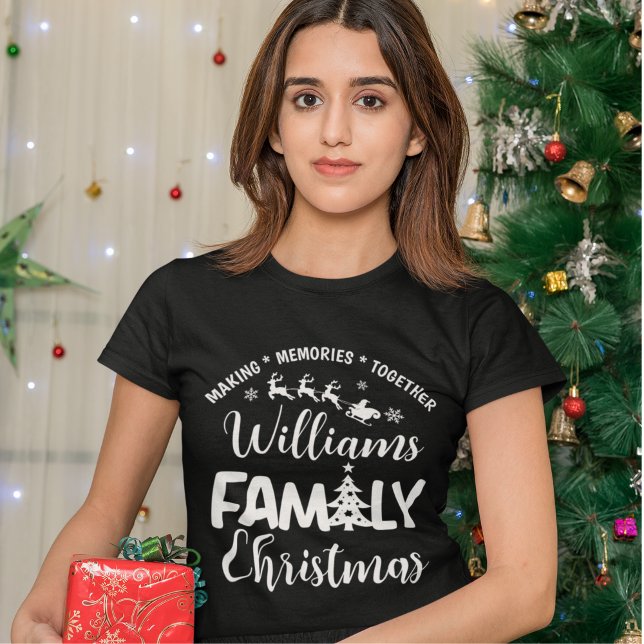 Camiseta Christmas Family Reunion with Name (Criador carregado)