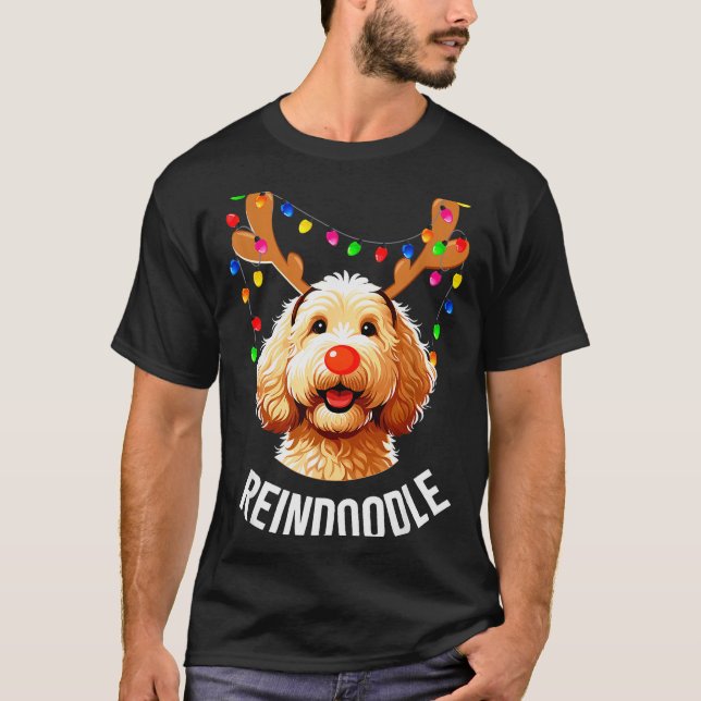 Camiseta Christmas Goldendoodle Reindeer Doodle Dog Reindoo (Frente)