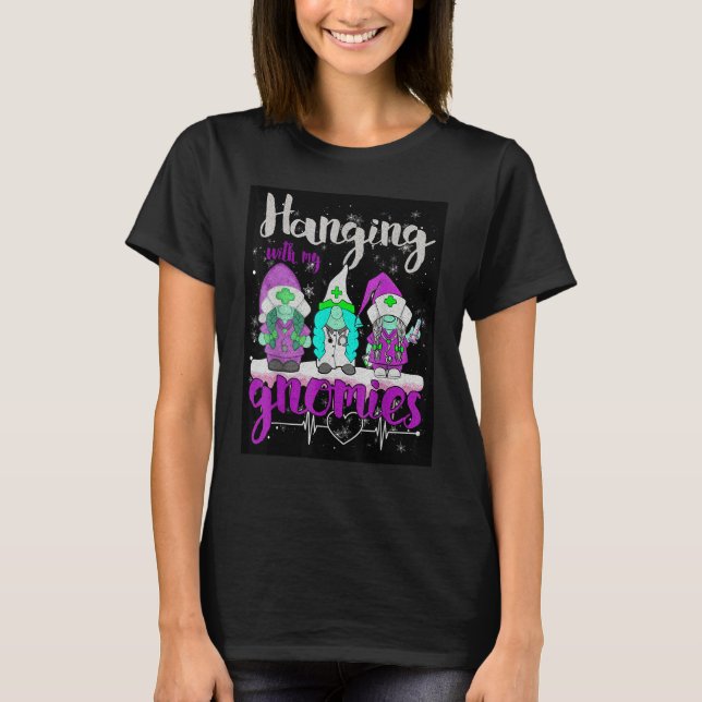 Camiseta Christmas Hanging With My Gnomies Nurse Heart Stet (Frente)