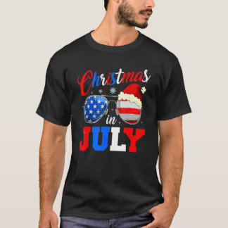 Camiseta Christmas In July Santa Hat Sunglasses Summer Cele