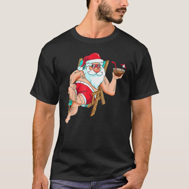 Camiseta Christmas in July Santa on Beach Independence Day (Frente)