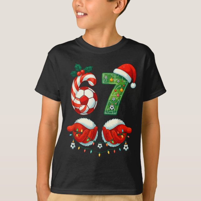 Camiseta Christmas Soccer Drip Number 67 Boys Soccer Player (Frente)