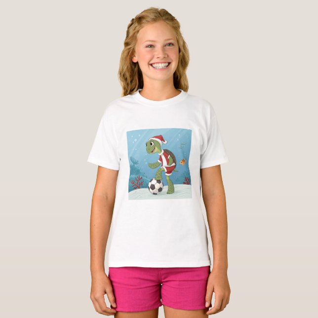 Camiseta Christmas Turtle playing football (Frente Completa)