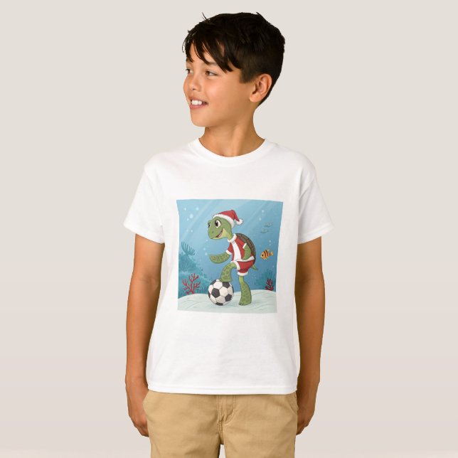 Camiseta Christmas Turtle playing football (Frente Completa)