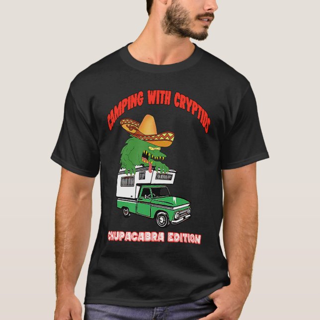 Camiseta Chupacabra Camper Cryptid Truck Camper RV Off Road (Frente)