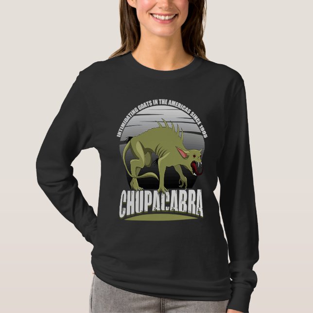 Camiseta Chupacabra Intimidating Goats In The Americas Sinc (Frente)