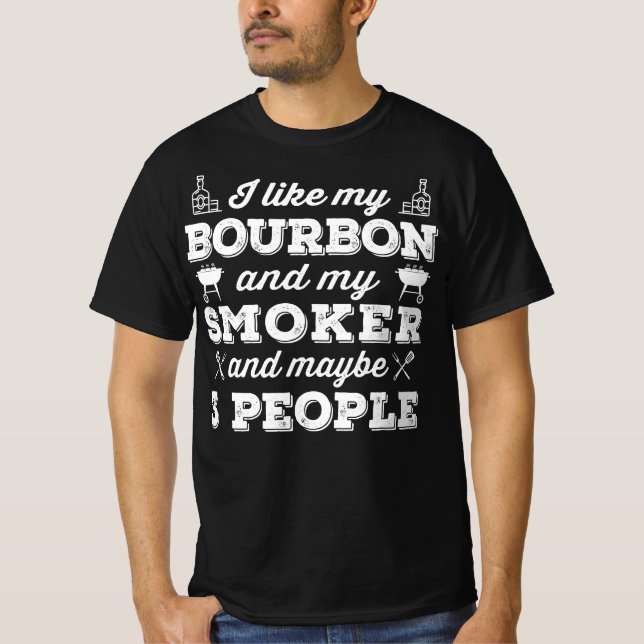Camiseta CHURRASCO | Eu Gosto Do Meu Fumador De Bourbon E T (Frente)
