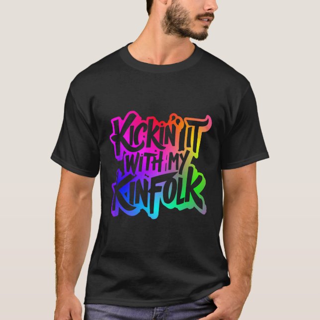 Camiseta Chutar Com Minha Reunião Familiar Engraçada Do Kin (Frente)