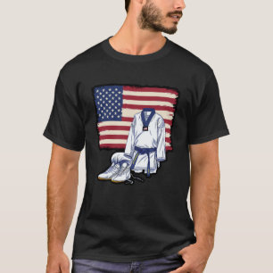 Camiseta Chute de Karatê Clássico sobre a Bandeira American