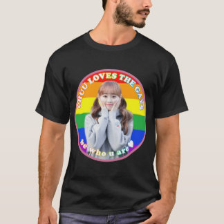 Camiseta CHUU ADORA O GAY Sticker.png