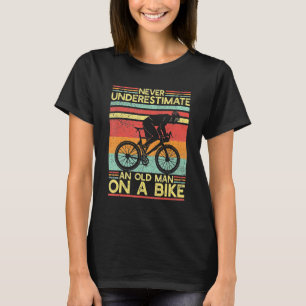 Camiseta Ciclismo Vintage Nunca Subestime um Homem Velho e