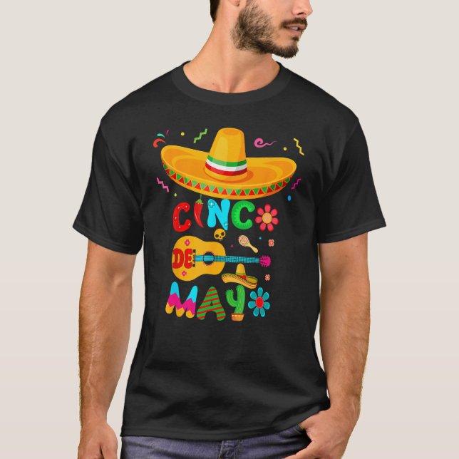 Camiseta Cinco De Mayo Mexican Guitar Cactus for Men Women  (Frente)