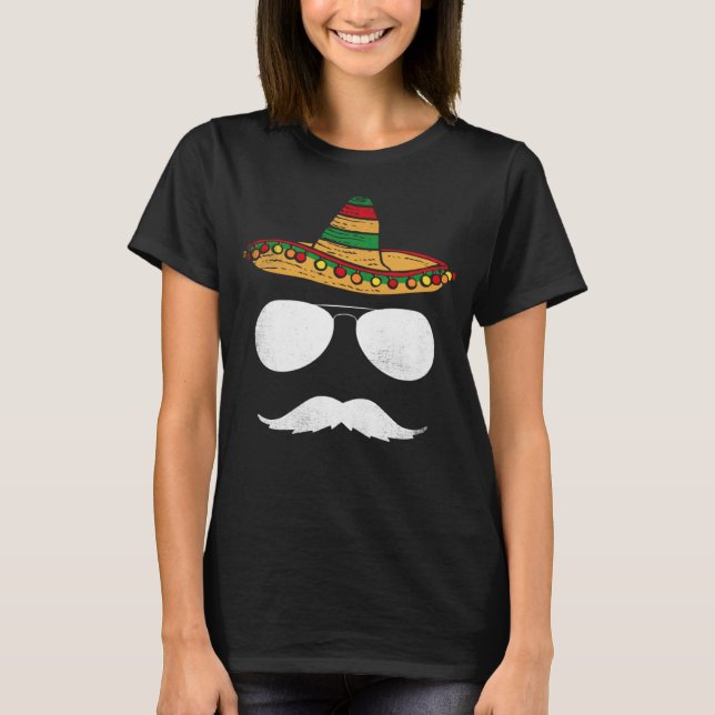 Camiseta Cinco De Mayo Sombrero Mustache Face Sunglasses Me (Frente)