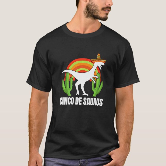 Camiseta Cinco De Saurus Dinosaur Cinco De Mayo Sombrero (Frente)